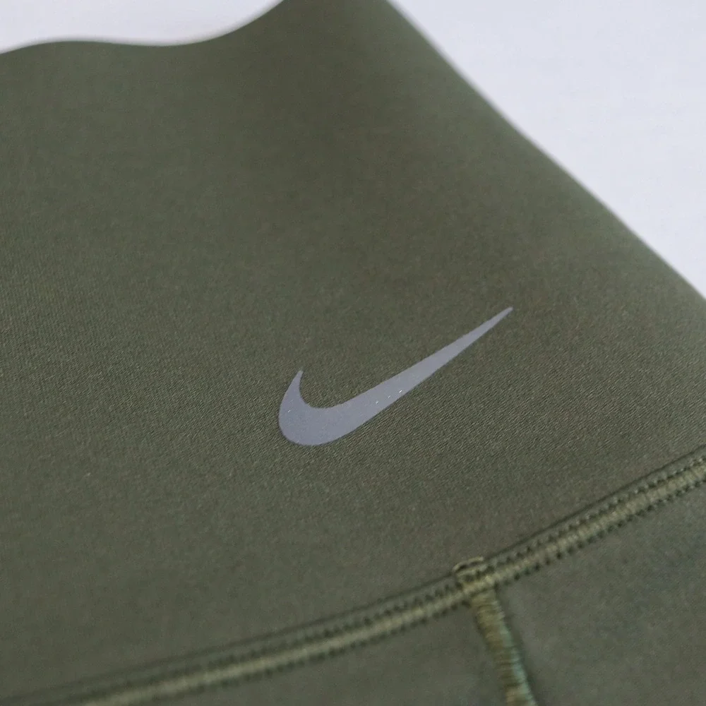 Nike Universa Dri-FIT Biker Shorts Women Small Olive Green High Rise FN3151-325